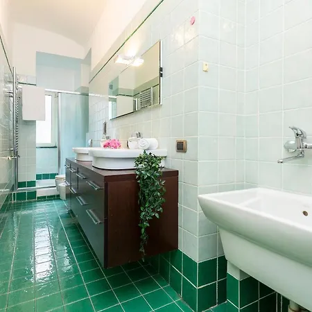 {groupstay/central/subway} - Gioberti Glamour Apartment Turin